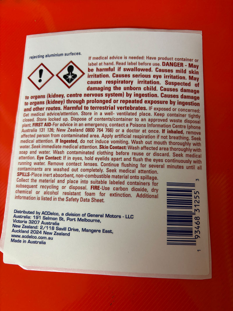 Detailed product information and safety label